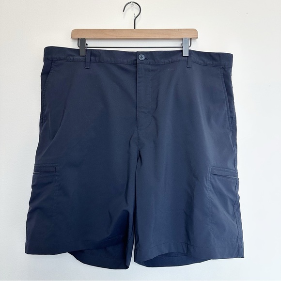 Chaps Golf Shorts Men’s Navy Blue Size 42 Active Performance Outdoor Pockets - Picture 1 of 7